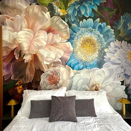 Stunning Renovated Flat On With Parking