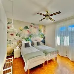 Beautiful On - Private Parking *